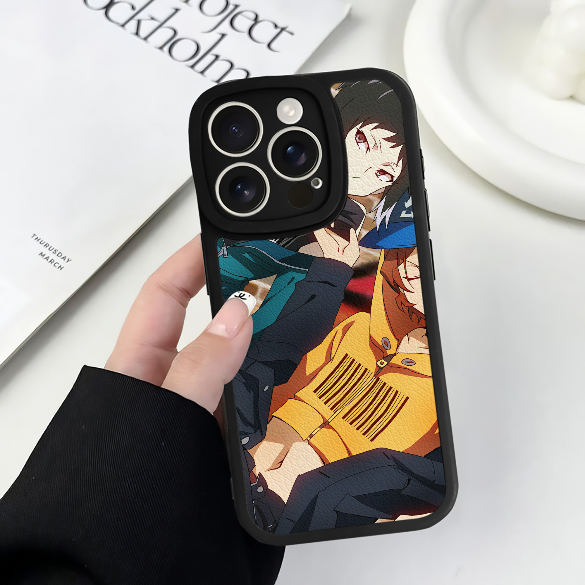（画像用） 文豪ストレイドッグス Bungo Stray Dogs 【iPhone 16シリーズ対応】シリコンスマホケース（レザー調） 材質：シリコン